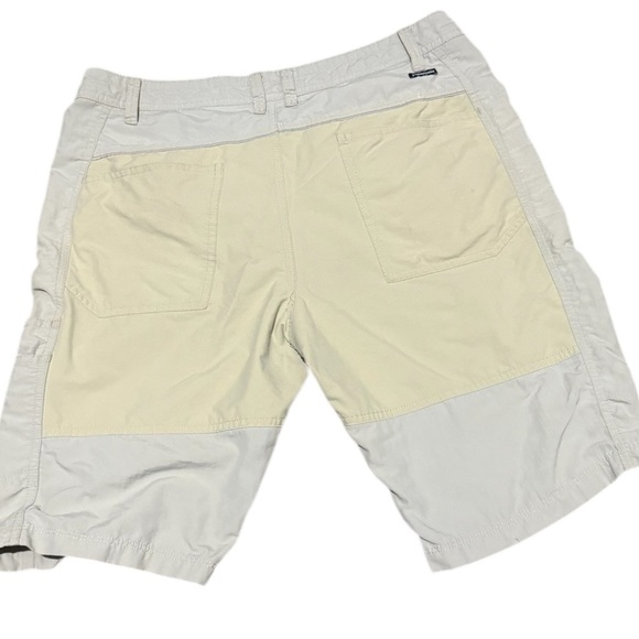 PATAGONIA Away From Home Cargo Outdoor Hiking Camping Shorts Beige Size 6. - Picture 2 of 6